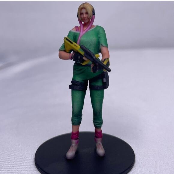 Rainbow Six Siege IQ Elite Figure w/ AUG A2 Yellow Rifle - Ubisoft Collectible - Picture 10 of 10